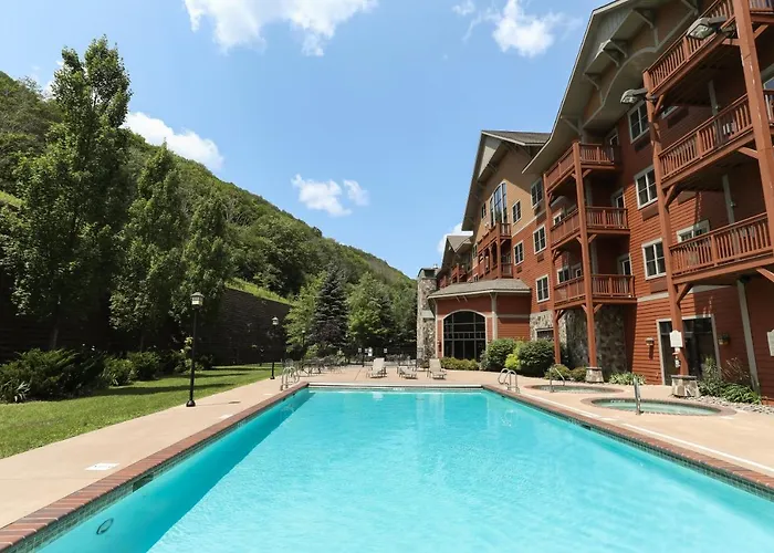 Kaatskill Mountain Club And Condos By Hunter Mountain