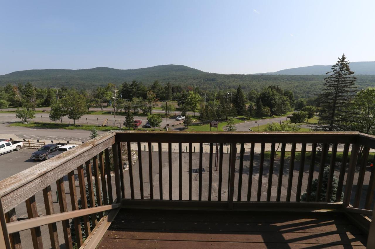 Kaatskill Mountain Club And By Mountain Lodge