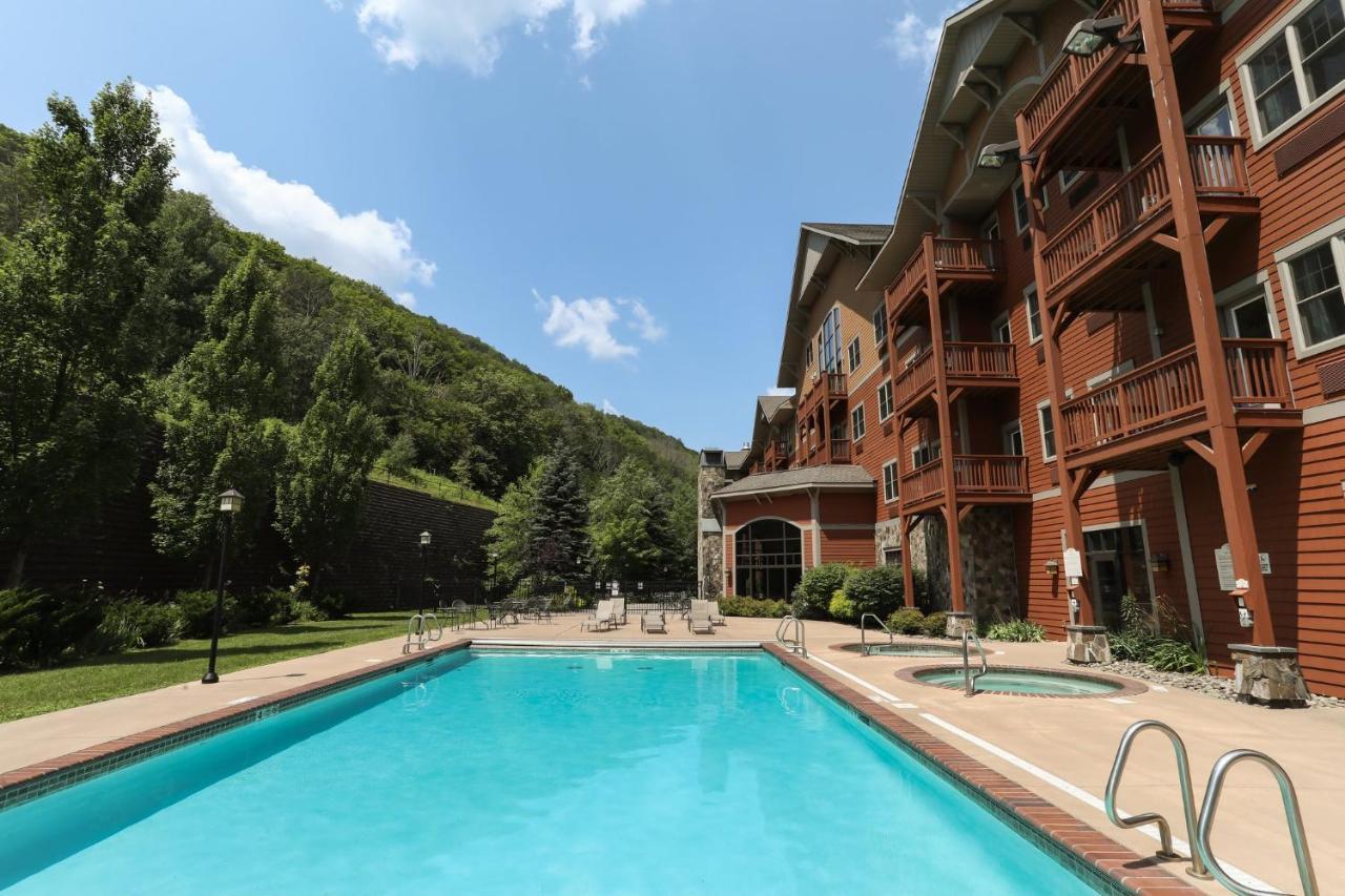 Kaatskill Mountain Club And By Mountain Lodge